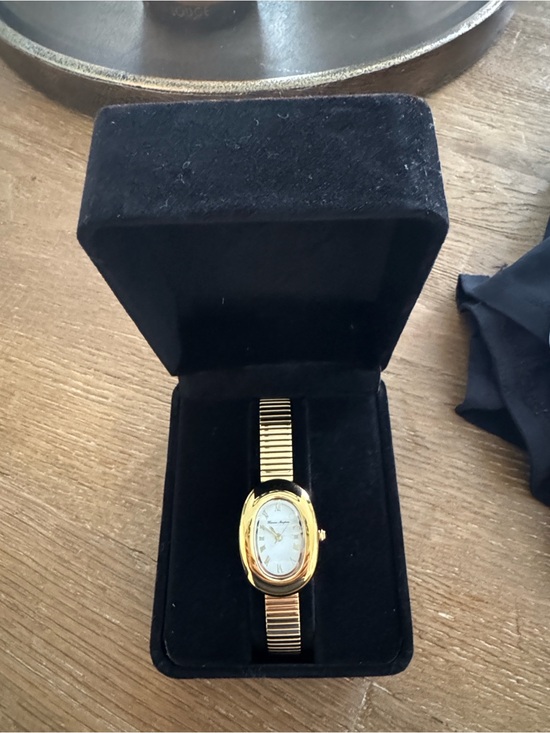 Heaven Mayhem Amara gold watch